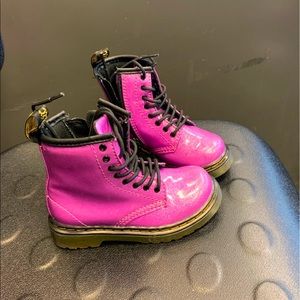 Dr Martens, dark pink glitter